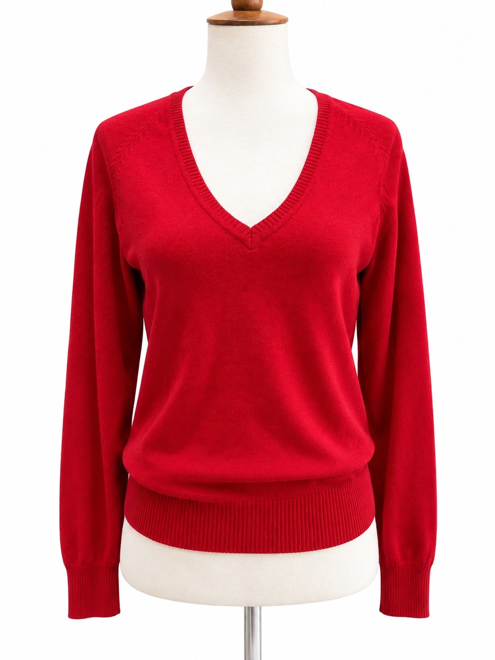 GAP Red V-Neck Women's Sweater Medium Cotton Blend Long sleeve Lightweight